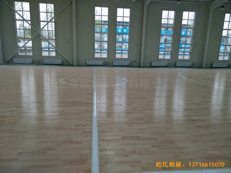 北京麗澤金融活動中心運動地板鋪設(shè)案例4