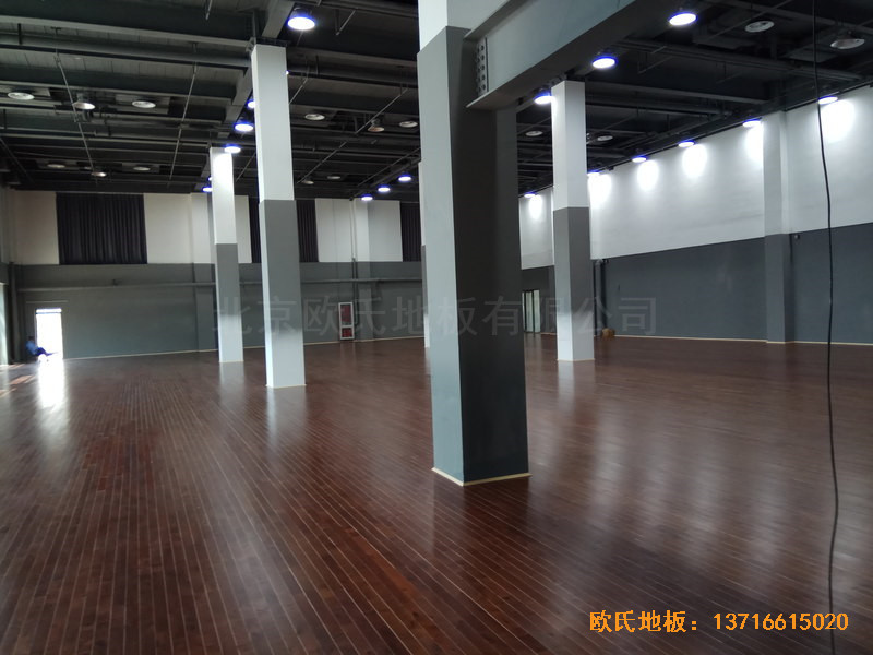 北京亦莊貞觀行業(yè)大廈運動場所運動木地板鋪設(shè)案例3