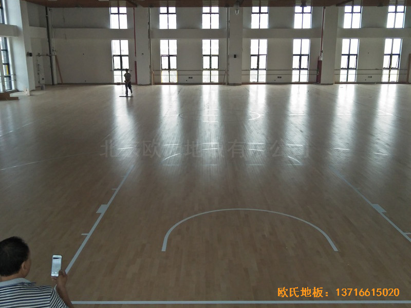北京師范大學籃球館運動地板安裝案例5