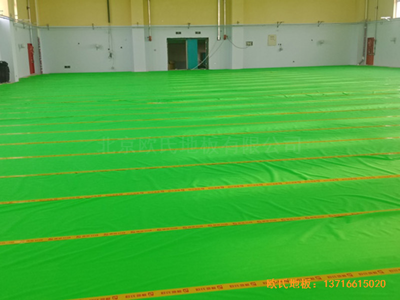 北京房山城建婁子水小學(xué)籃球館體育地板施工案例2