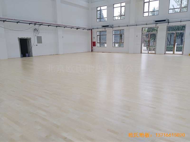 北京良鄉(xiāng)1534部隊運動館體育地板鋪裝案例4