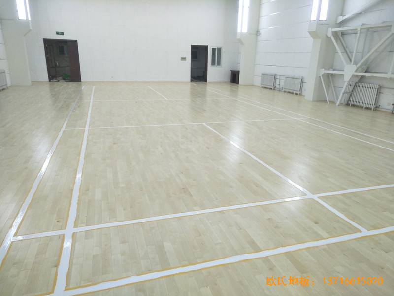 北京鐵路局供電段運(yùn)動(dòng)館運(yùn)動(dòng)木地板鋪裝案例4