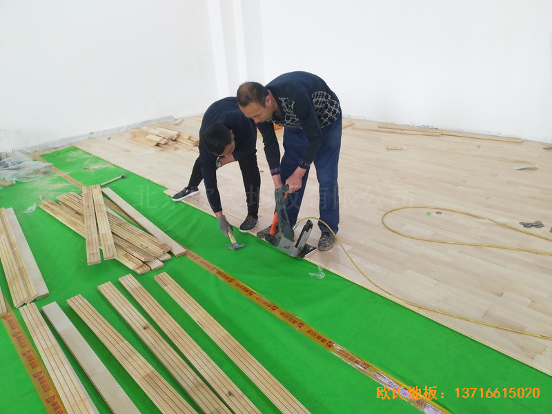 南京浦口黨?；@球館體育地板施工案例2