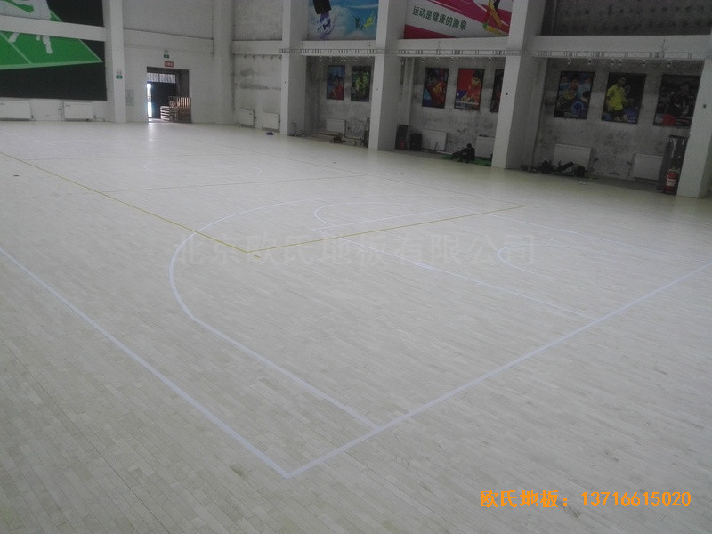吉林國(guó)電雙遼發(fā)電廠體育館運(yùn)動(dòng)地板安裝案例3