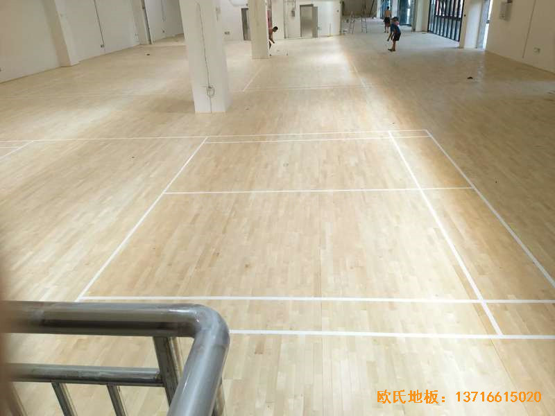 四川宜賓市臨港實(shí)驗(yàn)學(xué)校體育館體育地板鋪裝案例4