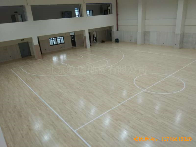上海濱江文教區(qū)三樓籃球館運(yùn)動(dòng)木地板施工案例0