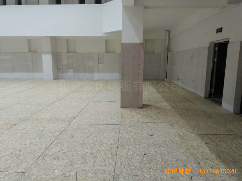 上海濱江文教區(qū)三樓籃球館運(yùn)動(dòng)木地板施工案例2