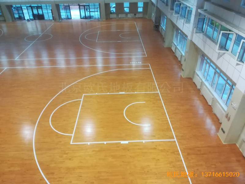 寧夏銀川試驗(yàn)中學(xué)籃球館運(yùn)動(dòng)木地板鋪裝案例3