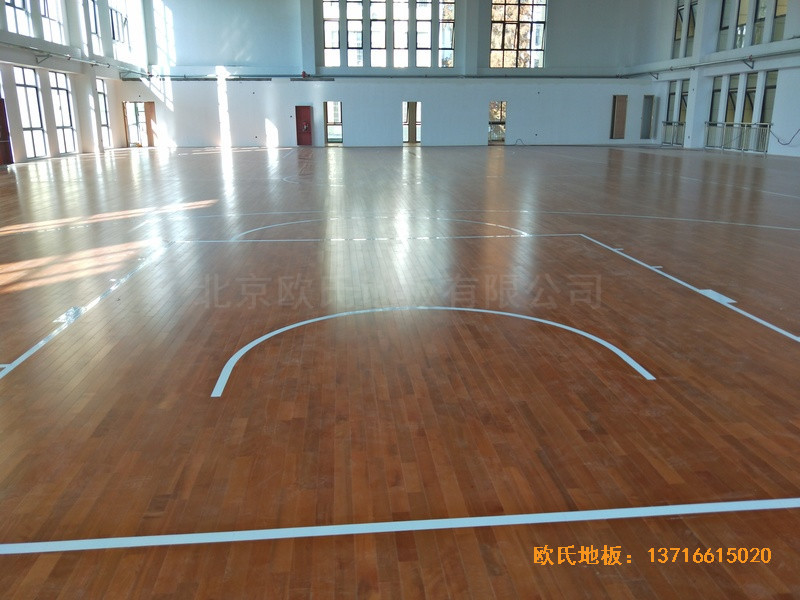 安徽上派學區(qū)中心學校籃球館體育木地板安裝案例4