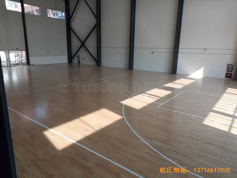 安徽太陽城小學(xué)體育館體育地板鋪設(shè)案例3