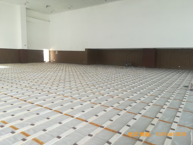 安徽懷寧籃球館運動木地板鋪設(shè)案例1