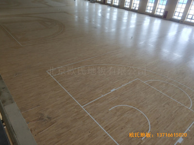榆林神華煤制油公司籃球館運(yùn)動(dòng)木地板鋪設(shè)案例