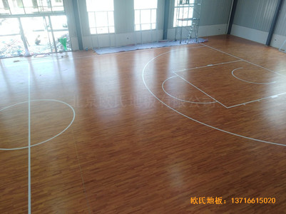 江西鷹潭中級人民法院籃球館運(yùn)動木地板鋪設(shè)案例