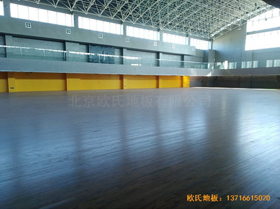 北大附屬益田實(shí)驗(yàn)學(xué)校體育館運(yùn)動(dòng)地板安裝案例