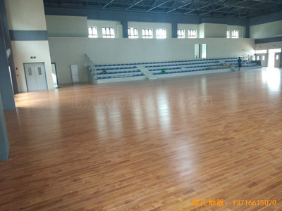 四川成都怡馨家園中學(xué)運動館體育木地板施工案例