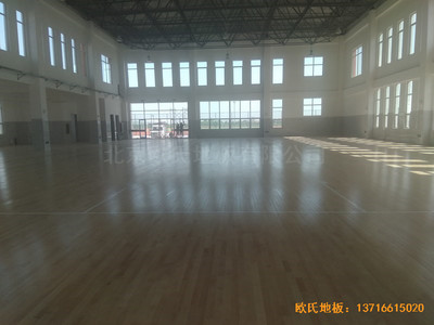 山東沾化第三實(shí)驗(yàn)小學(xué)體育館運(yùn)動(dòng)木地板安裝案例