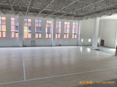 山東濟南歷城區(qū)雪山小學籃球館體育地板安裝案例