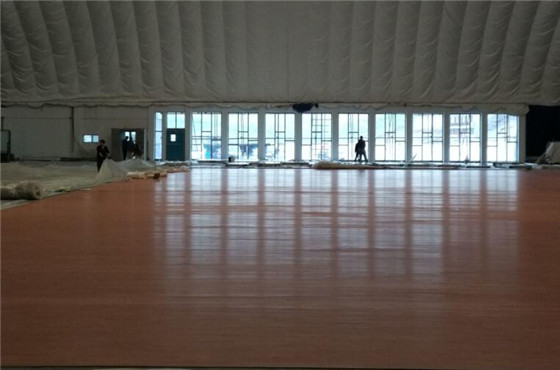新疆排云氣膜館運(yùn)動(dòng)木地板