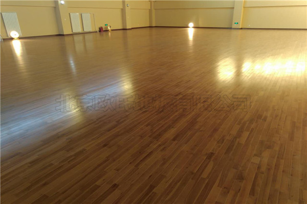 北京海淀分局靜物訓(xùn)練用體育館運動木地板鋪設(shè)工程